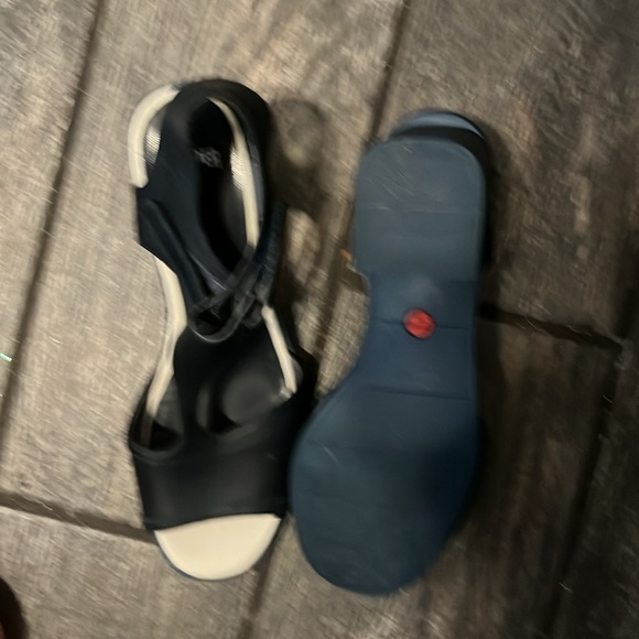 CAMPER NAVY BLUE LEATHER ANKLE T STRAP SANDALS - Picture 3 of 3
